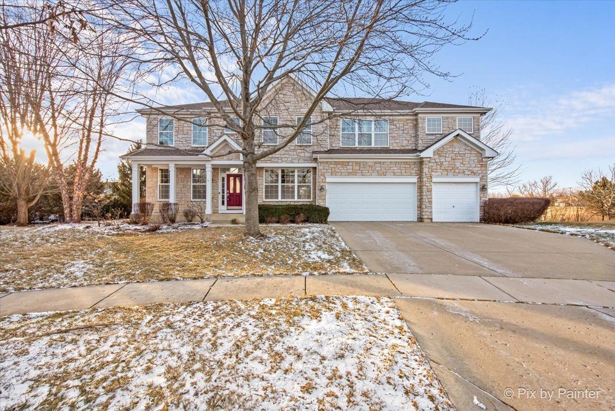 7 Birchwood Ct., Lake In The Hills, IL 60156