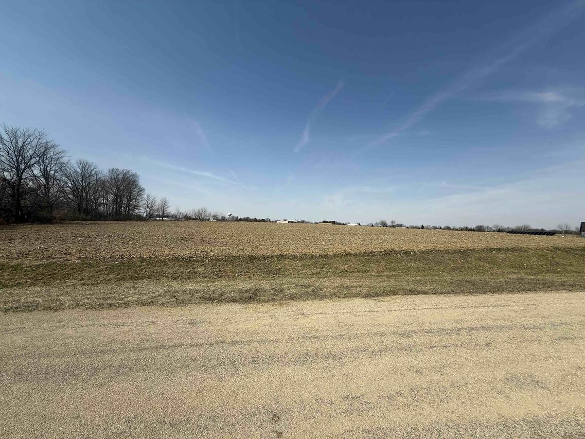 5314 N Timber Ridge Rd., Lena, IL 61048