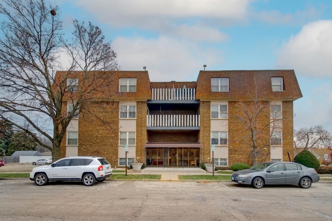 9146 Grand Ave. #2NE, Franklin Park, IL 60131