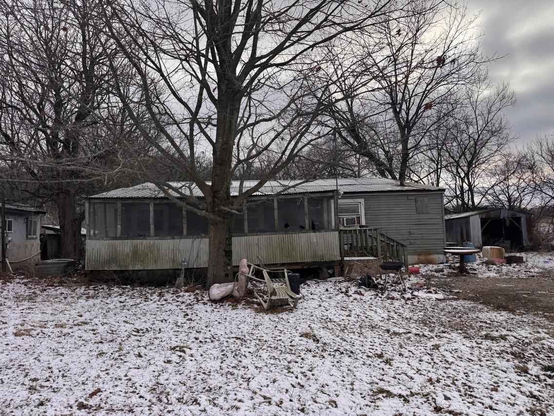 161 Wilbern Rd., Washburn, IL 61570