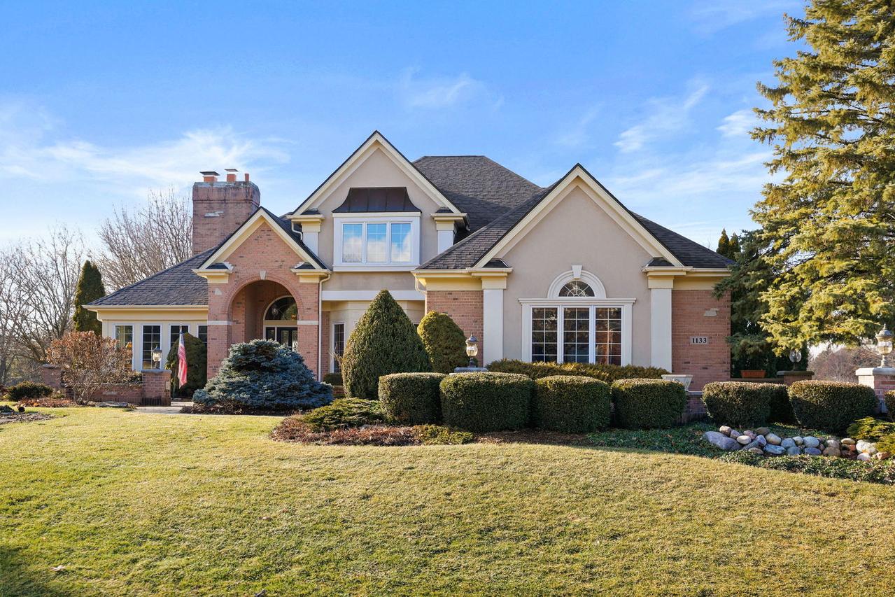 1133 Bull Valley Dr., Woodstock, IL 60098