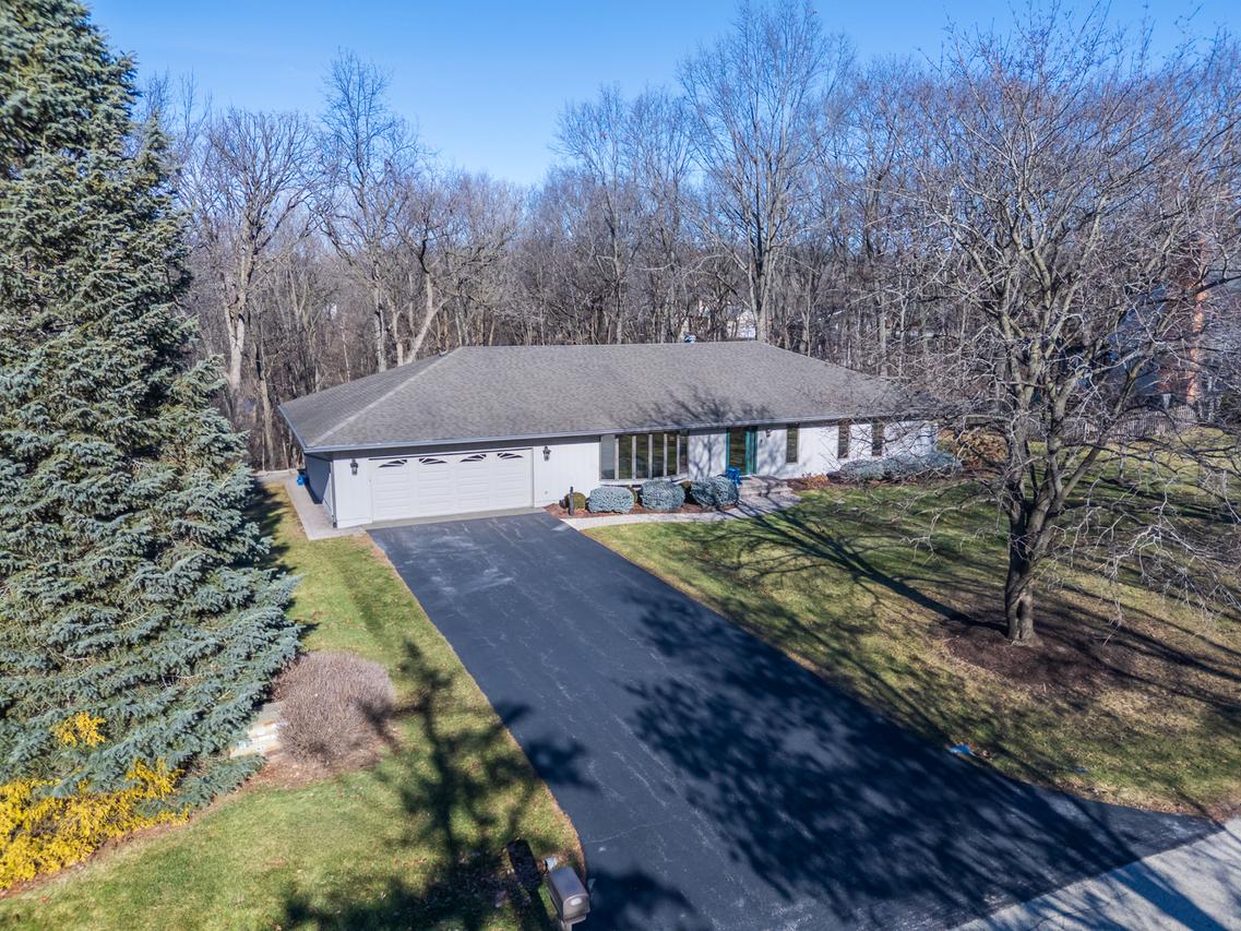 14320 Westwood Tr., Woodstock, IL 60098