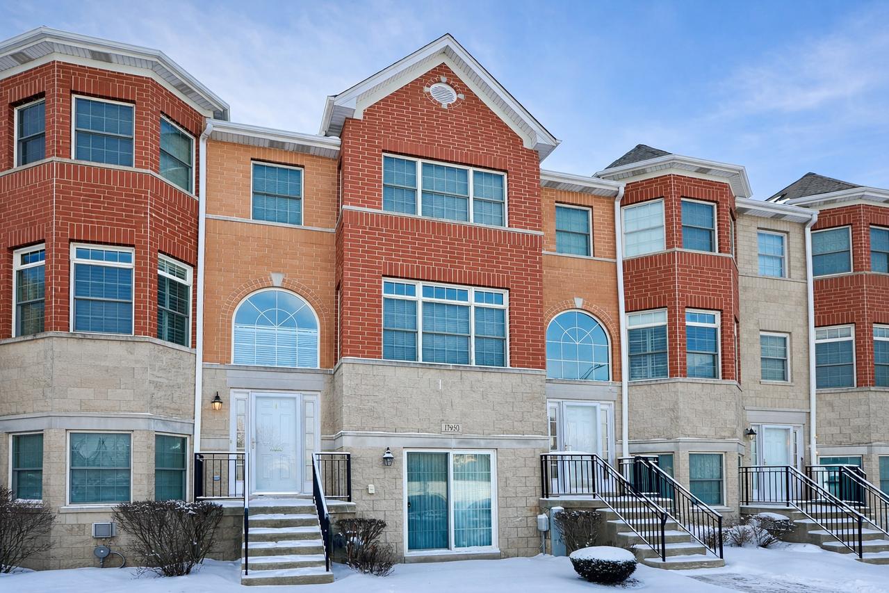 17950 Fountain Cir., Orland Park, IL 60467