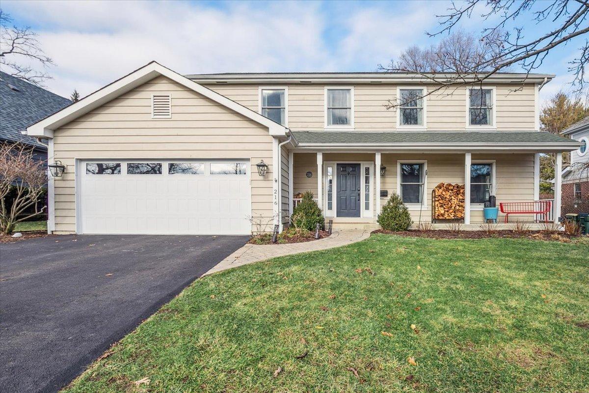 216 E Scranton Ave., Lake Bluff, IL 60044