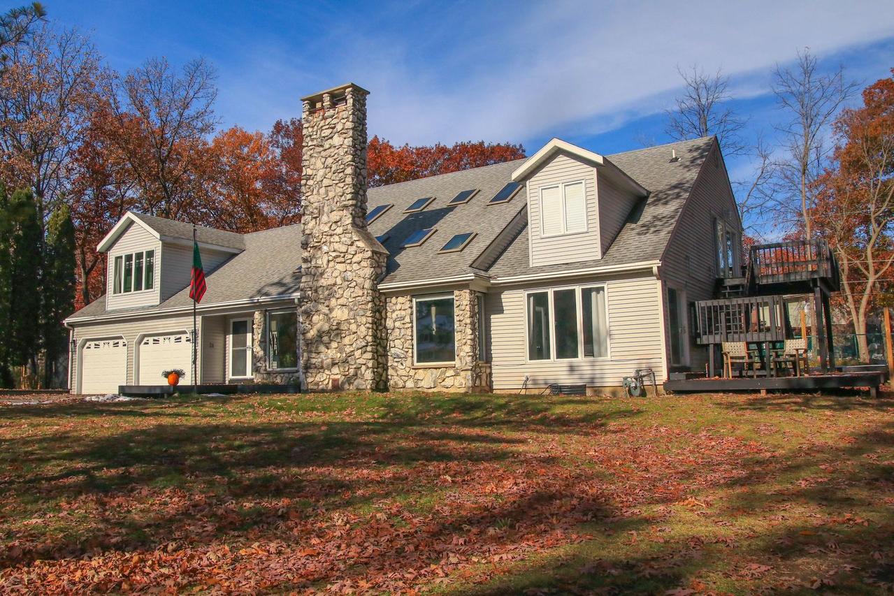 129 Cornwall Dr., Crete, IL 60417