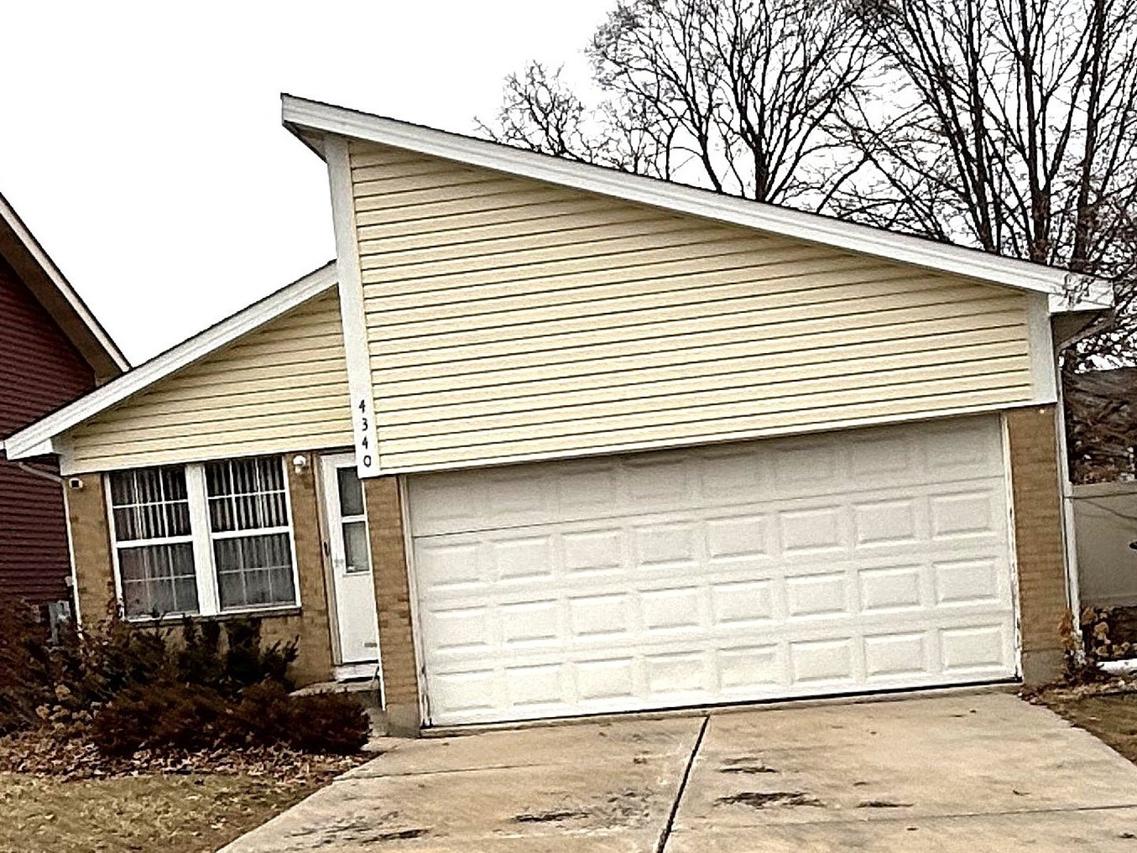 4340 Mayfair Ct., Country Club Hills, IL 60478