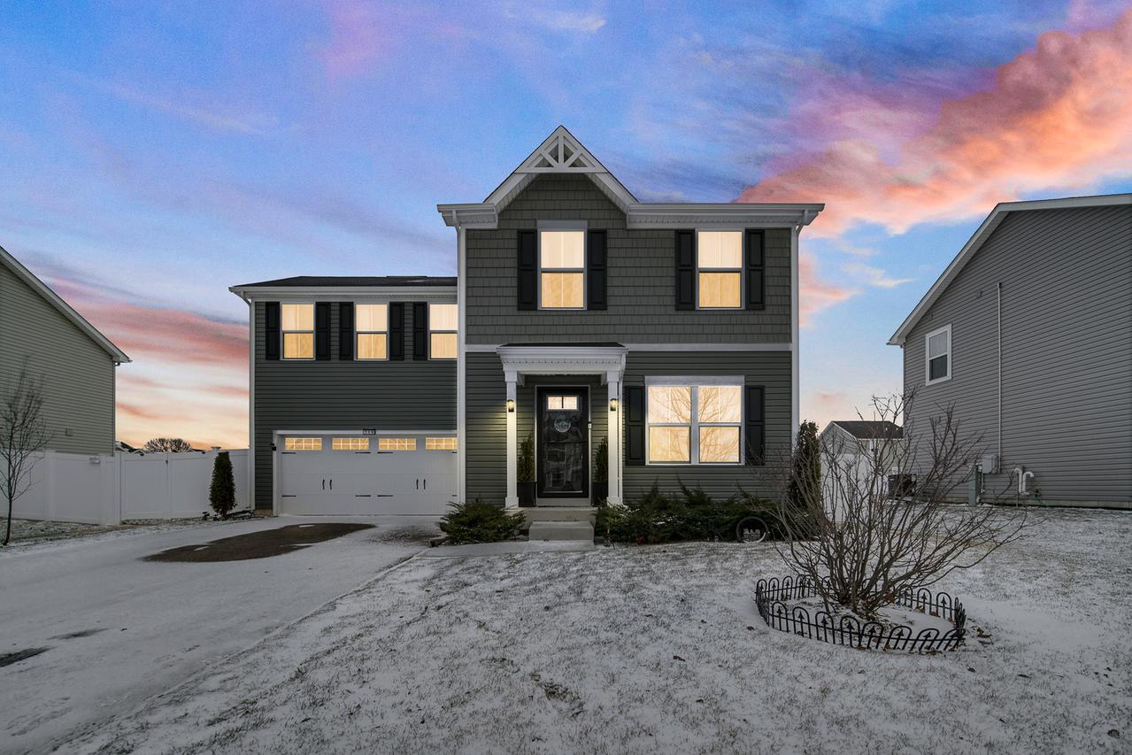 713 Wild Prairie Point, Hampshire, IL 60140