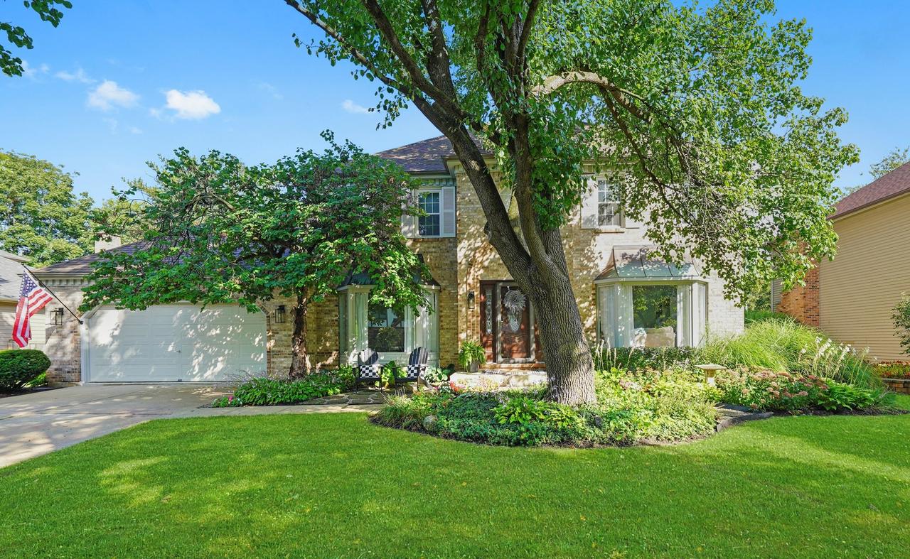 289 Winding Creek Dr., Naperville, IL 60565