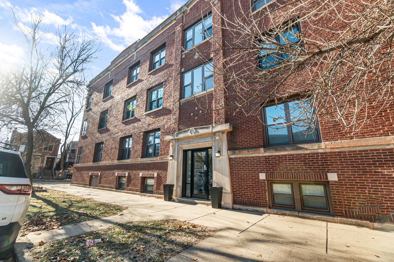 3904 N Wolcott Ave. #2, Chicago, IL 60613