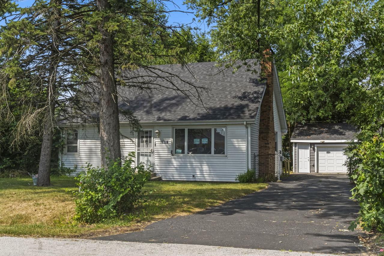 16608 Sawyer Ave., Markham, IL 60428
