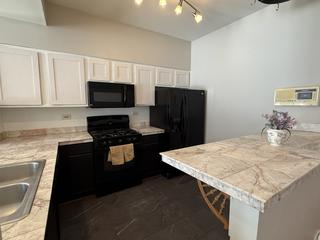 17817 W Salisbury Dr., Gurnee, IL 60031