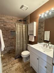 17817 W Salisbury Dr., Gurnee, IL 60031