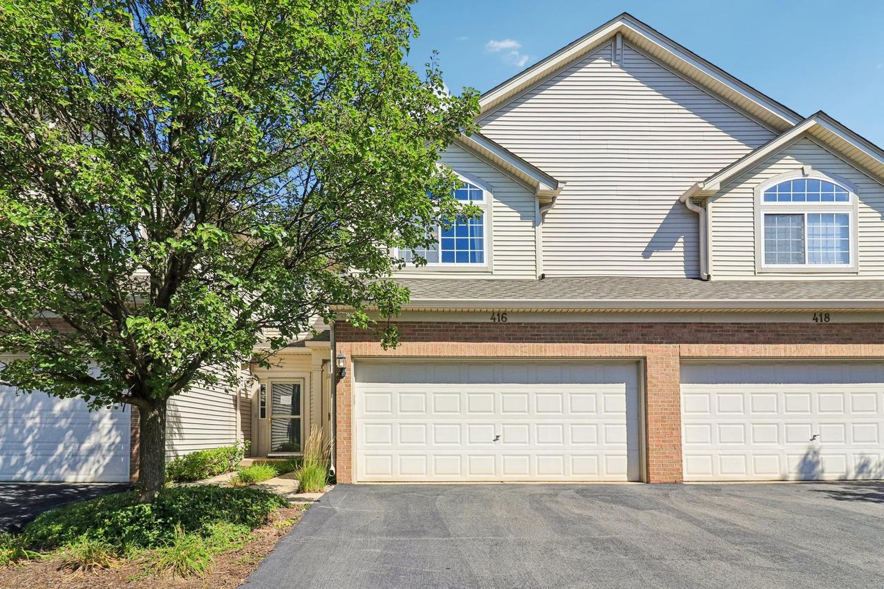 416 Jamestown Ct., Aurora, IL 60502