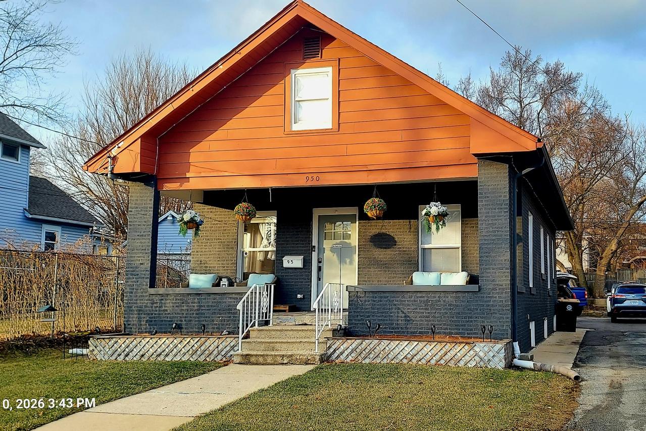 950 2nd Ave., Aurora, IL 60505