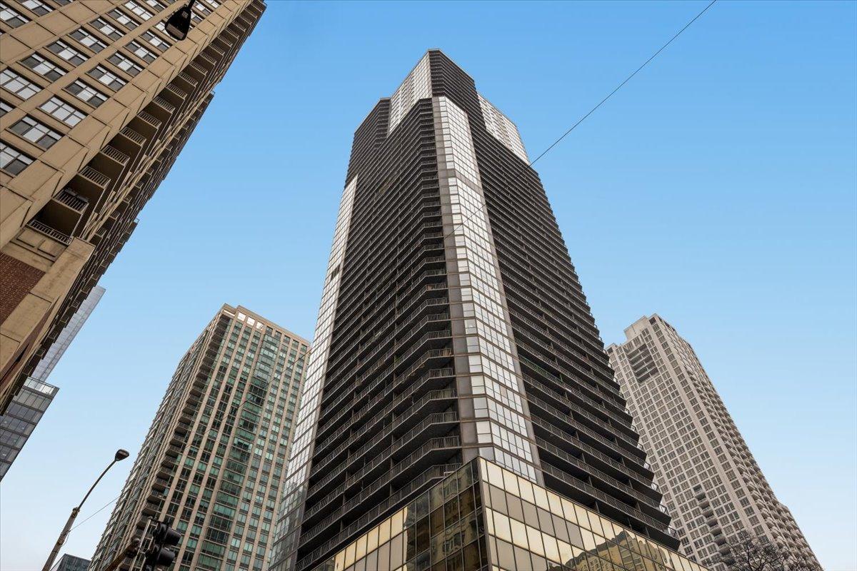10 E Ontario St. #4404, Chicago, IL 60611