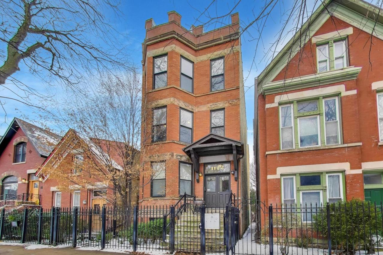 1122 N Winchester Ave. #2, Chicago, IL 60622