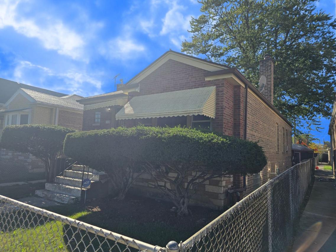 8314 S Justine St., Chicago, IL 60620