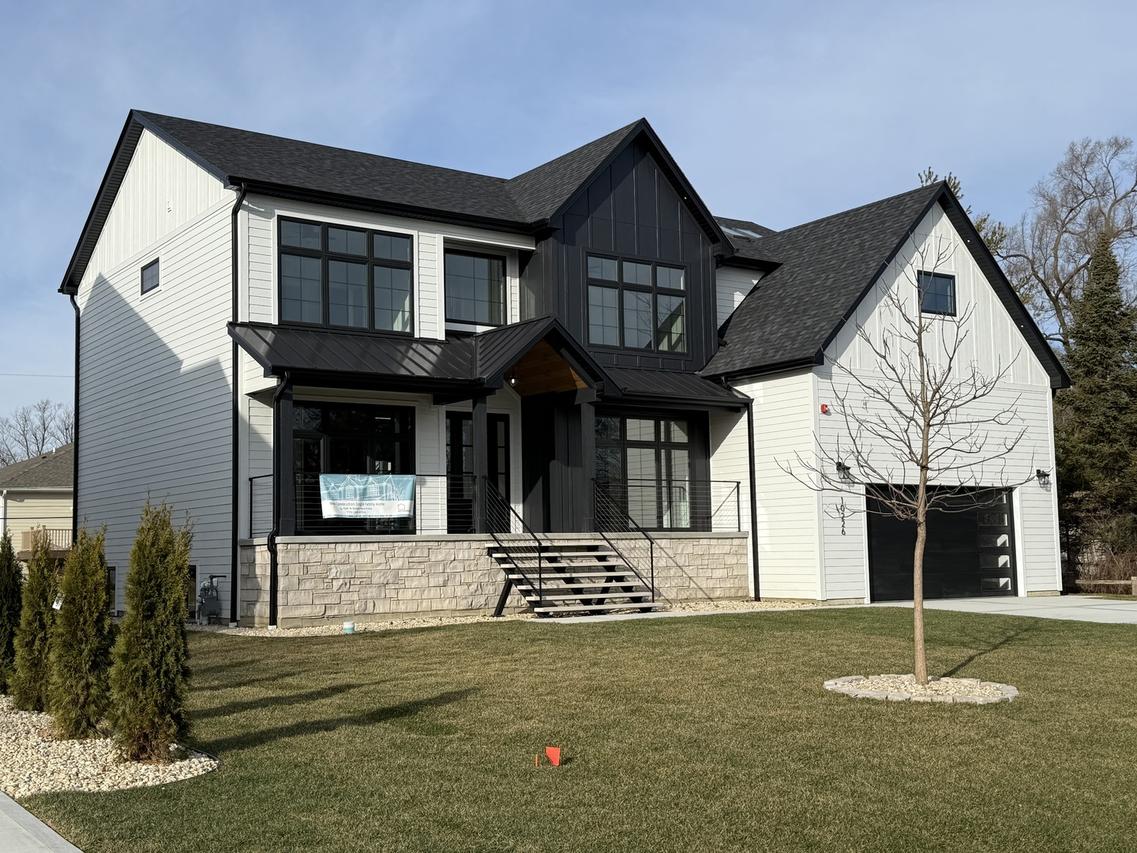 10226 S 81st Ave., Palos Hills, IL 60465