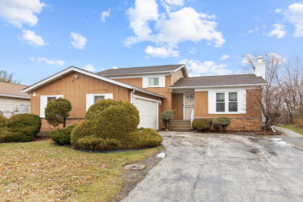 17481 Eastgate Dr., Country Club Hills, IL 60478