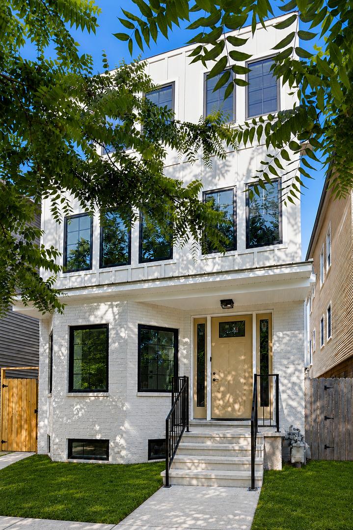 [Address Hidden by Seller], Chicago, IL 60657