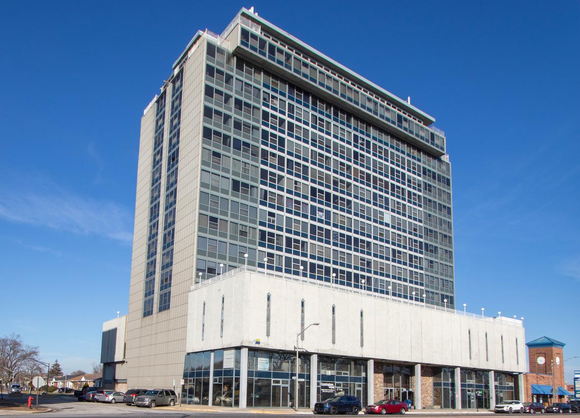 7234 W North Ave. #807, Elmwood Park, IL 60707