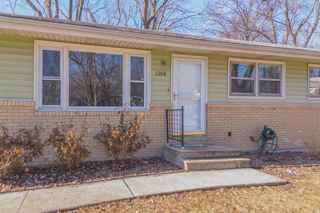 1208 Gettysburg Dr., Bloomington, IL 61704