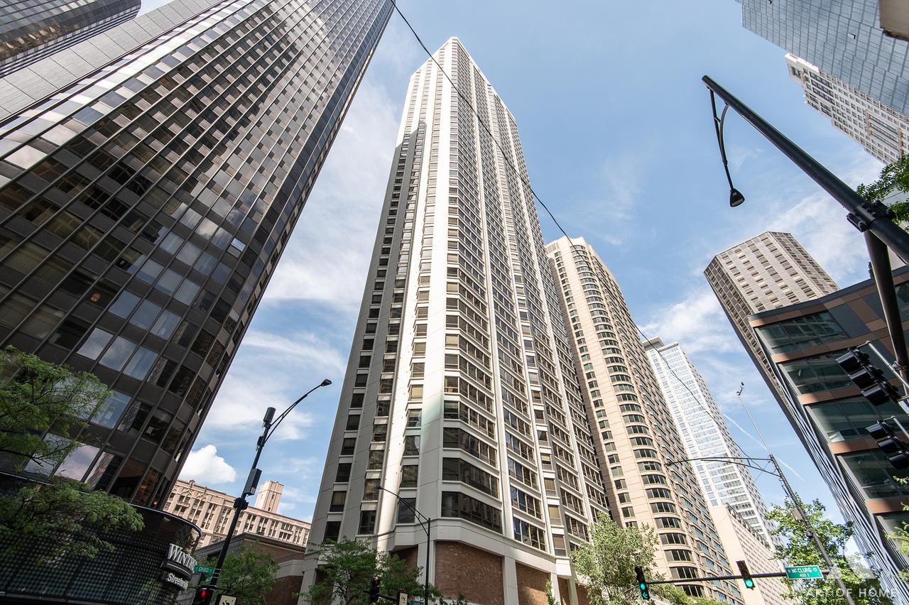 400 E Ohio St. #2902, Chicago, IL 60611