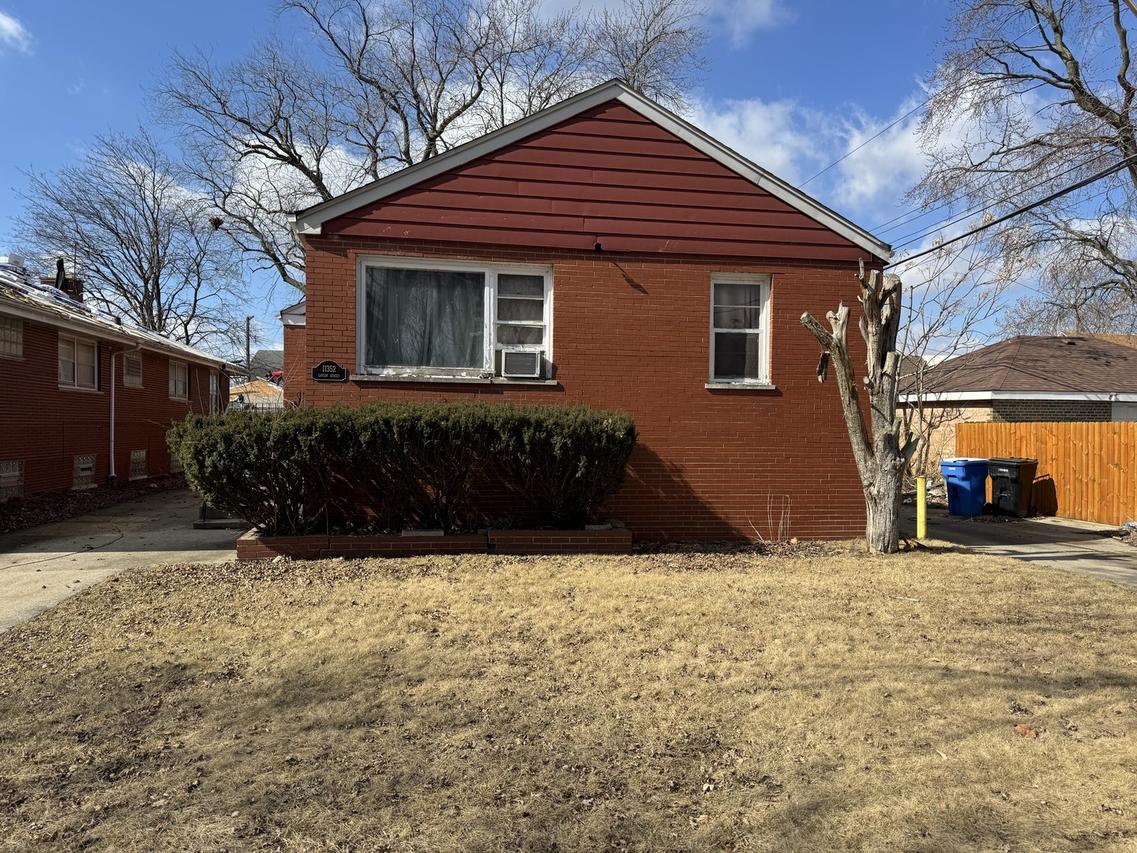 [Address Hidden by Seller], Chicago, IL 60643