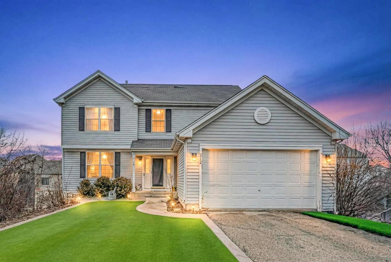 212 S Tanglewood Ct., Round Lake, IL 60073