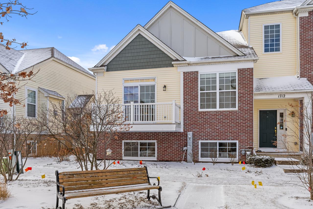 1710 Dogwood Ln., Hanover Park, IL 60133