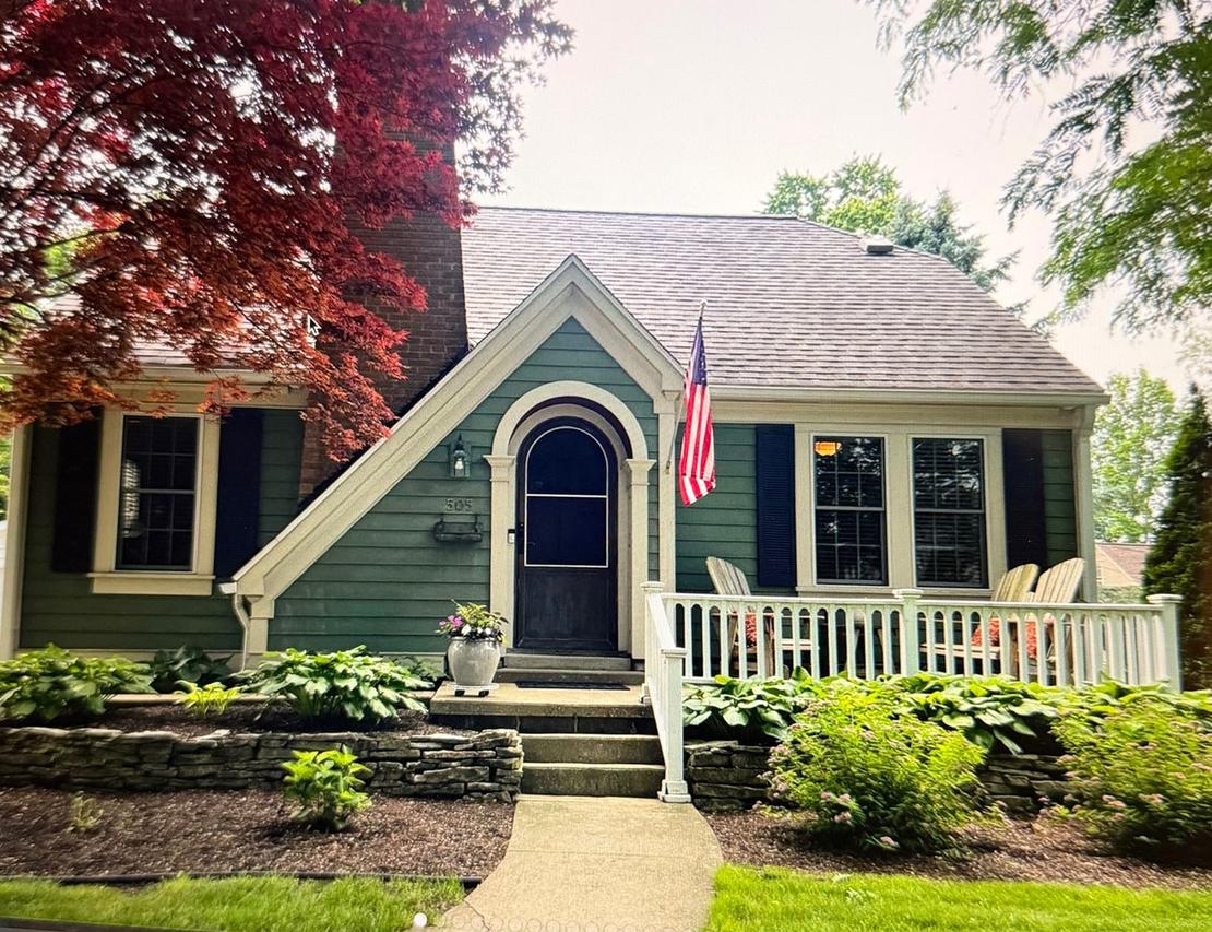 505 S James St., Champaign, IL 61821