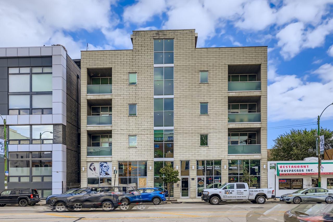 815 N Ashland Ave. #4N, Chicago, IL 60622