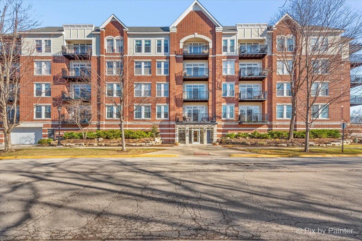 7753 Van Buren St. #206, Forest Park, IL 60130
