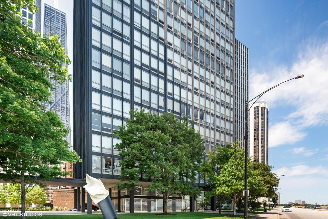 880 N Lake Shore Dr. #14H, Chicago, IL 60611
