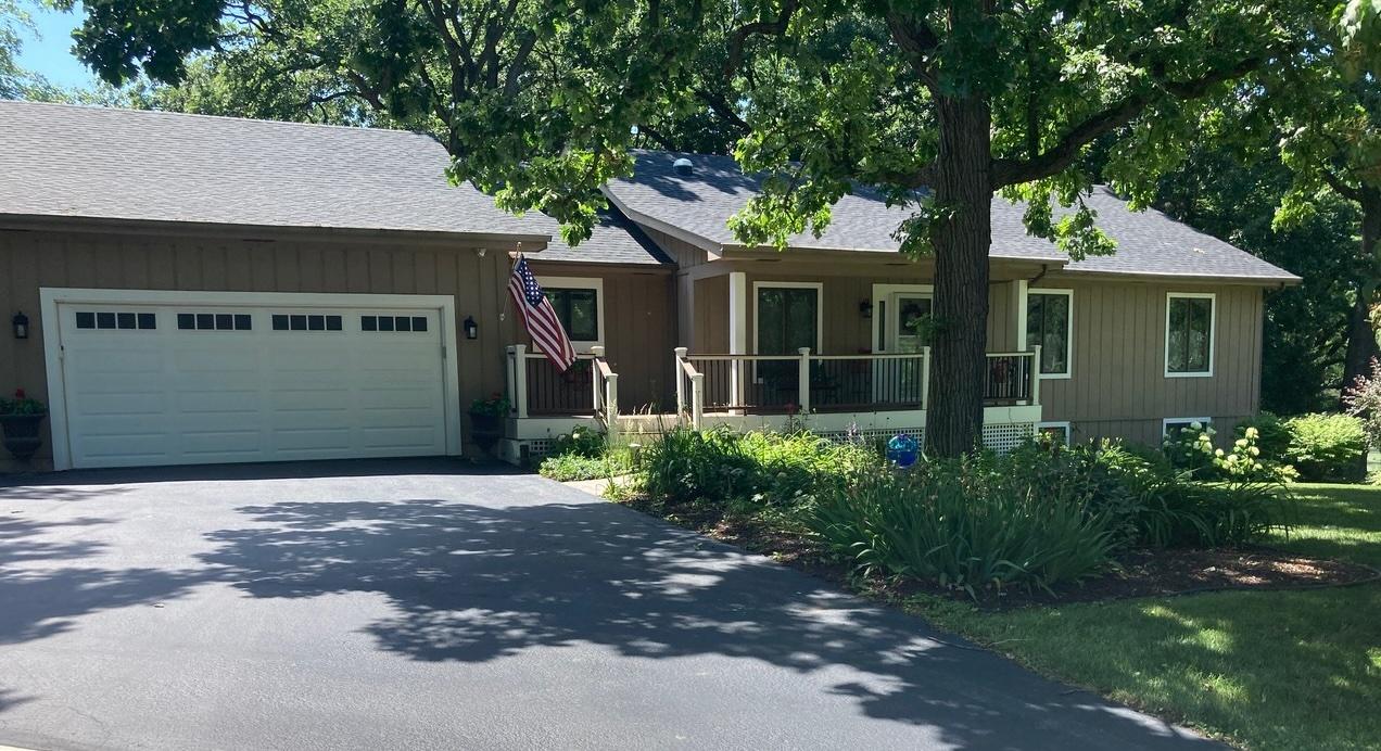 3N010 Woodview Dr., West Chicago, IL 60185