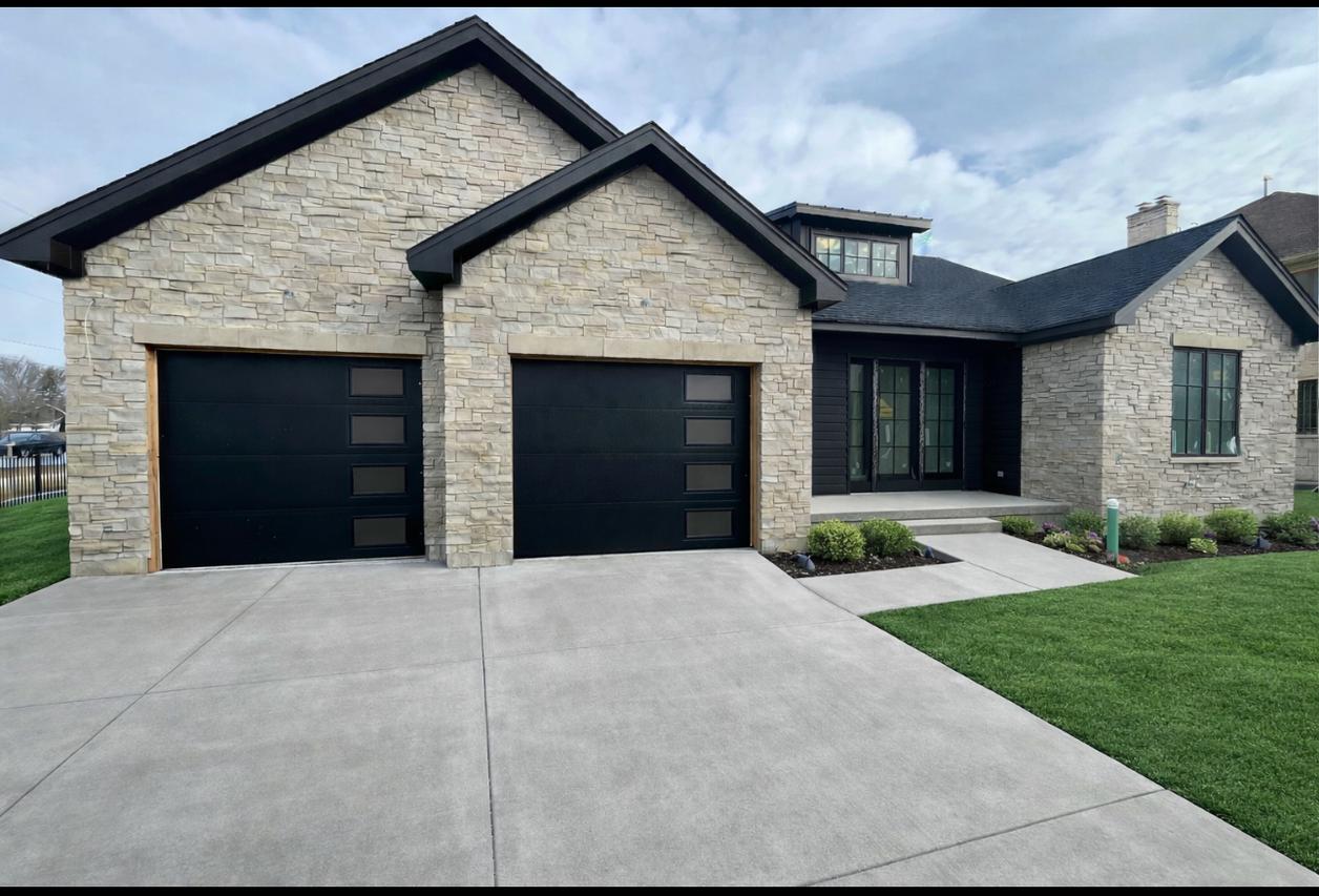 1435 Pfingsten Rd., Northbrook, IL 60062