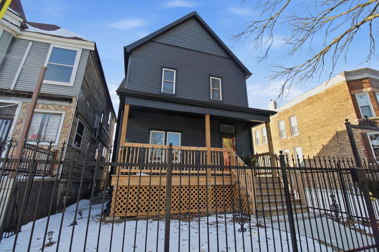 6616 S Normal Blvd., Chicago, IL 60621