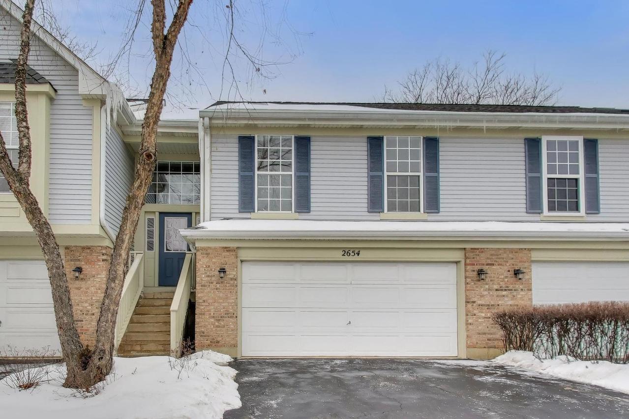 2654 S Embers Ln. #A, Arlington Heights, IL 60005