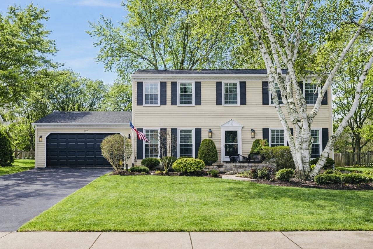 309 Carriage Hill Rd., Naperville, IL 60565