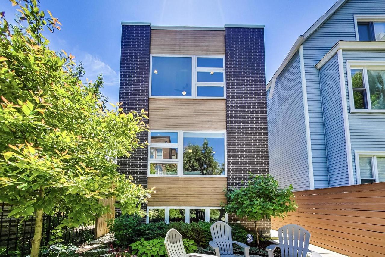 3129 W Belden Ave., Chicago, IL 60647