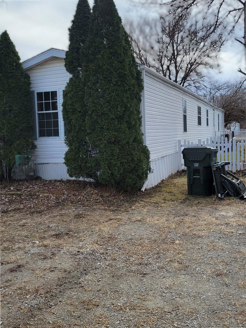 3 Shady Nook Dr., Elwood, IL 60421