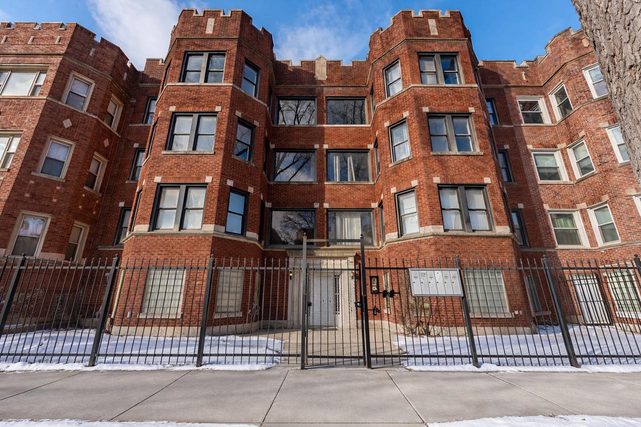 7628 S Essex Ave. #1N, Chicago, IL 60649