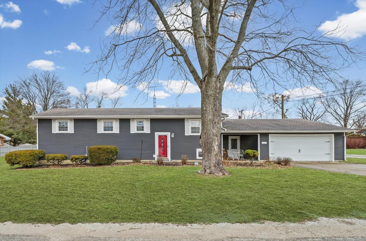 [Address Hidden by Seller], St. Joseph, IL 61873