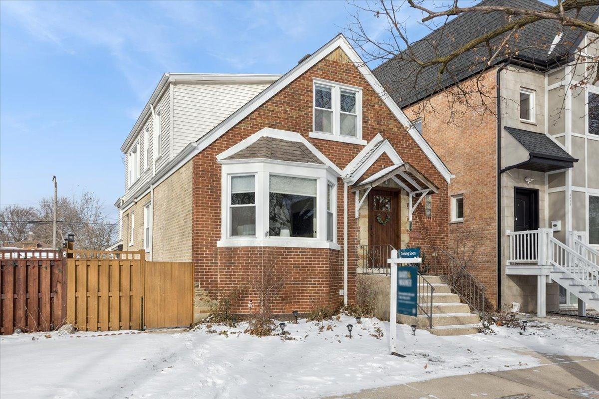 5034 W Argyle St., Chicago, IL 60630