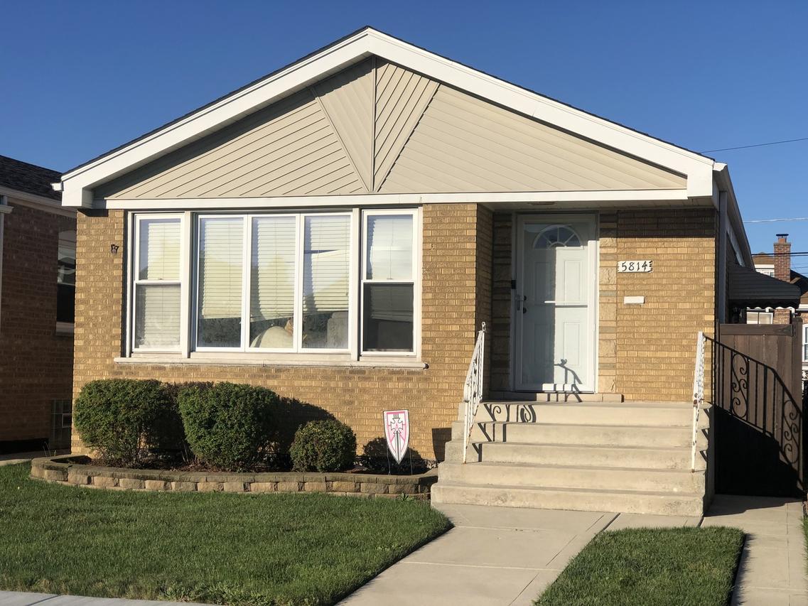 5814 S Massasoit Ave., Chicago, IL 60638