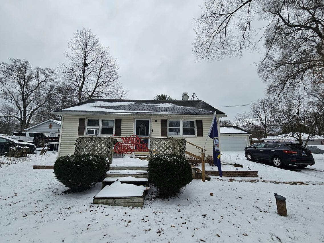 10N827 Hawthorne St., Elgin, IL 60123