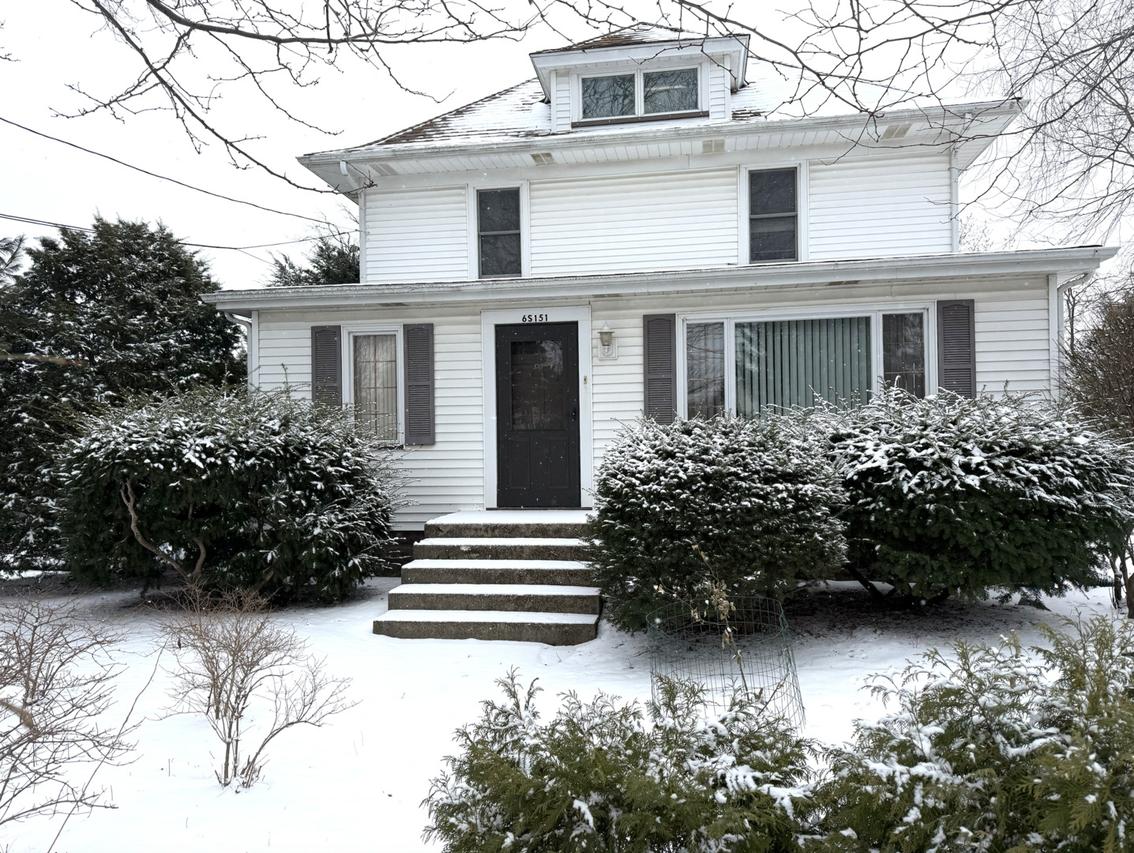 6s151 Old Eola Rd., Eola, IL 60519
