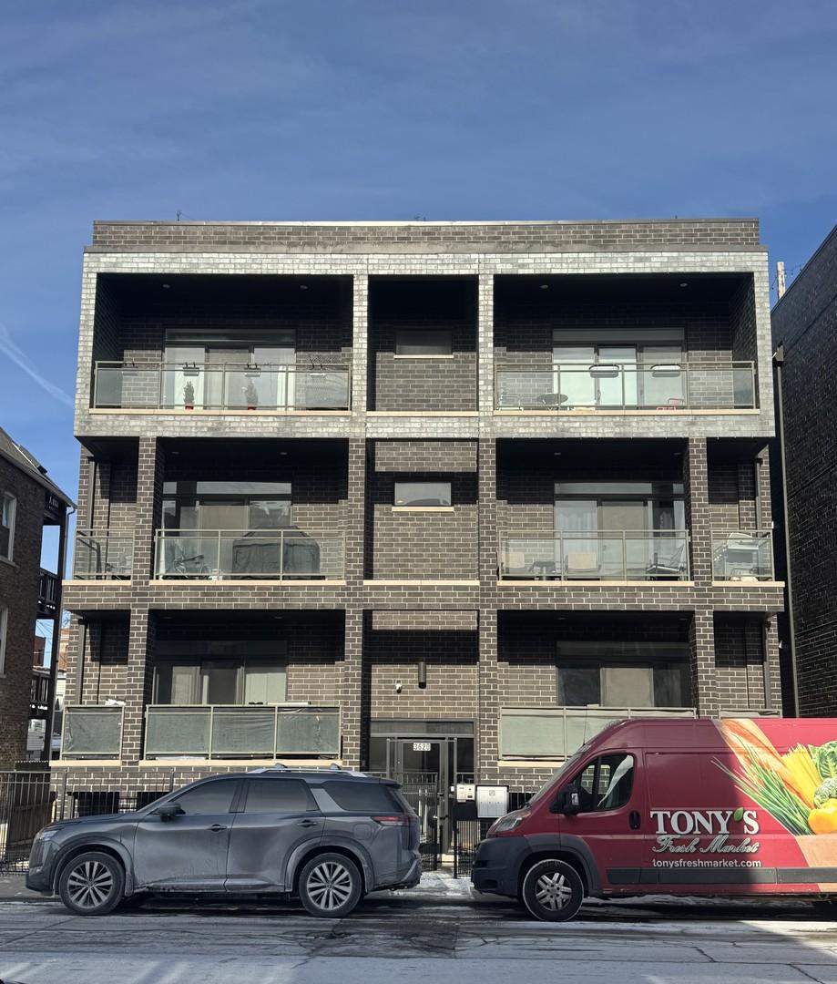 [Address Hidden by Seller], Chicago, IL 60647