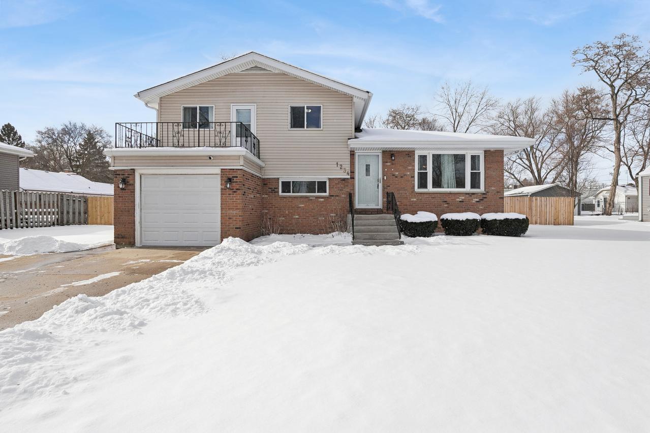 1234 Fulton Ave., Winthrop Harbor, IL 60096