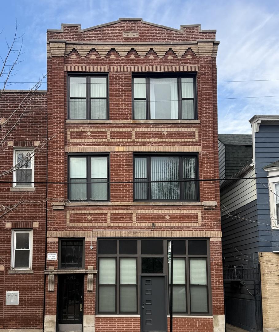 3912 N Ashland Ave., Chicago, IL 60613